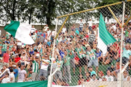 Torcida do Arapongas Esporte Clube aguarda com expectativa o início do Paranaense da Terceira Divisão - Foto: Arquivoi/TN