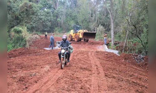 Prefeitura executa melhorias em Estrada Rural de acesso ao Novo Mundo