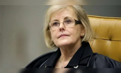 Rosa Weber toma posse no TSE com missão de comandar eleições