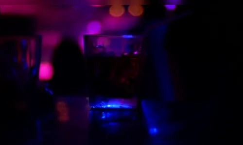 Homem tem carro furtado em estacionamento de boate em Arapongas