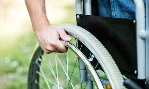 Decreto proíbe cobrança por cadeira de roda em viagem rodoviária