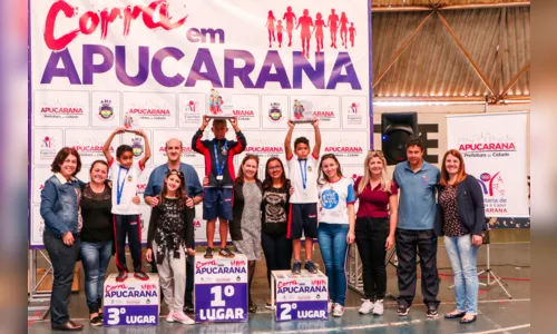 
							Alunos da rede municipal participam de corrida de rua
						
						