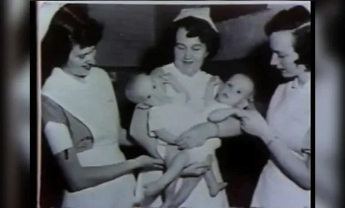 
							Conheça os gêmeos siameses com a vida mais longa da história
						
						