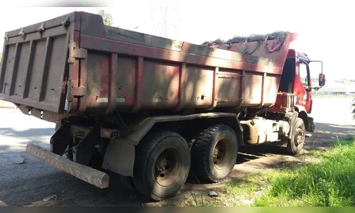 Caçamba de caminhão abre e mata menino de 13 anos 