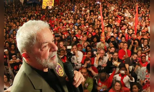Candidatura de Lula é alvo de 16 contestações no TSE