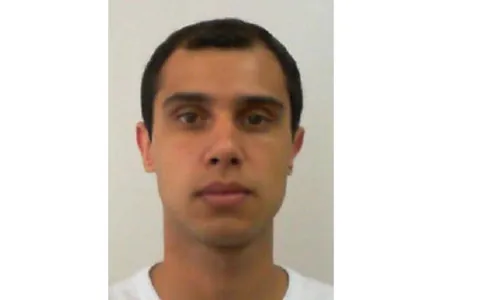 
							Policial militar morre em acidente durante cerco a bandidos no PR
						
						