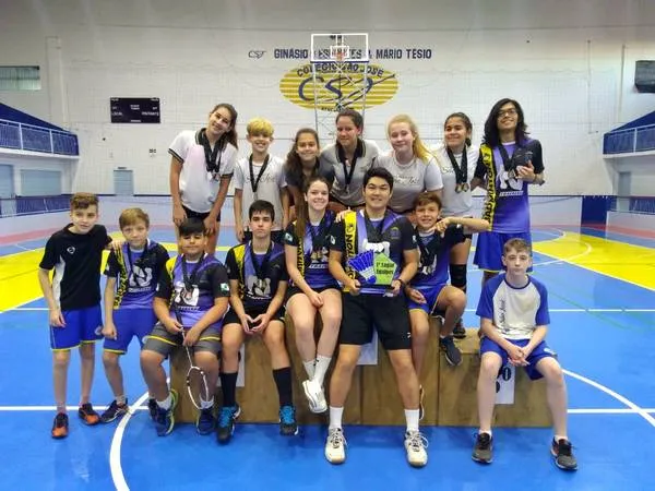 A equipe de badminton de Apucarana conquistou 29 medalhas no Torneio Norte Paranaense - Foto: Divulgação