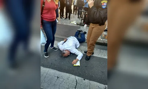 Professor Galdino é surrado por punks durante campanha eleitoral