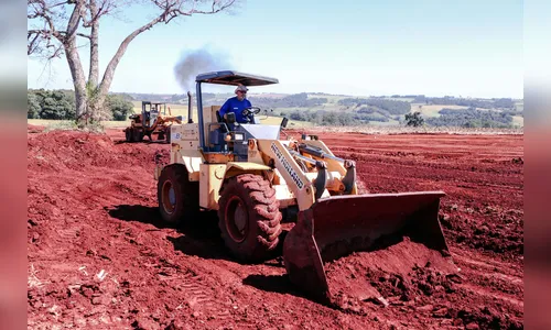 Estrada para o Tatuzinho recebe melhorias em Apucarana 