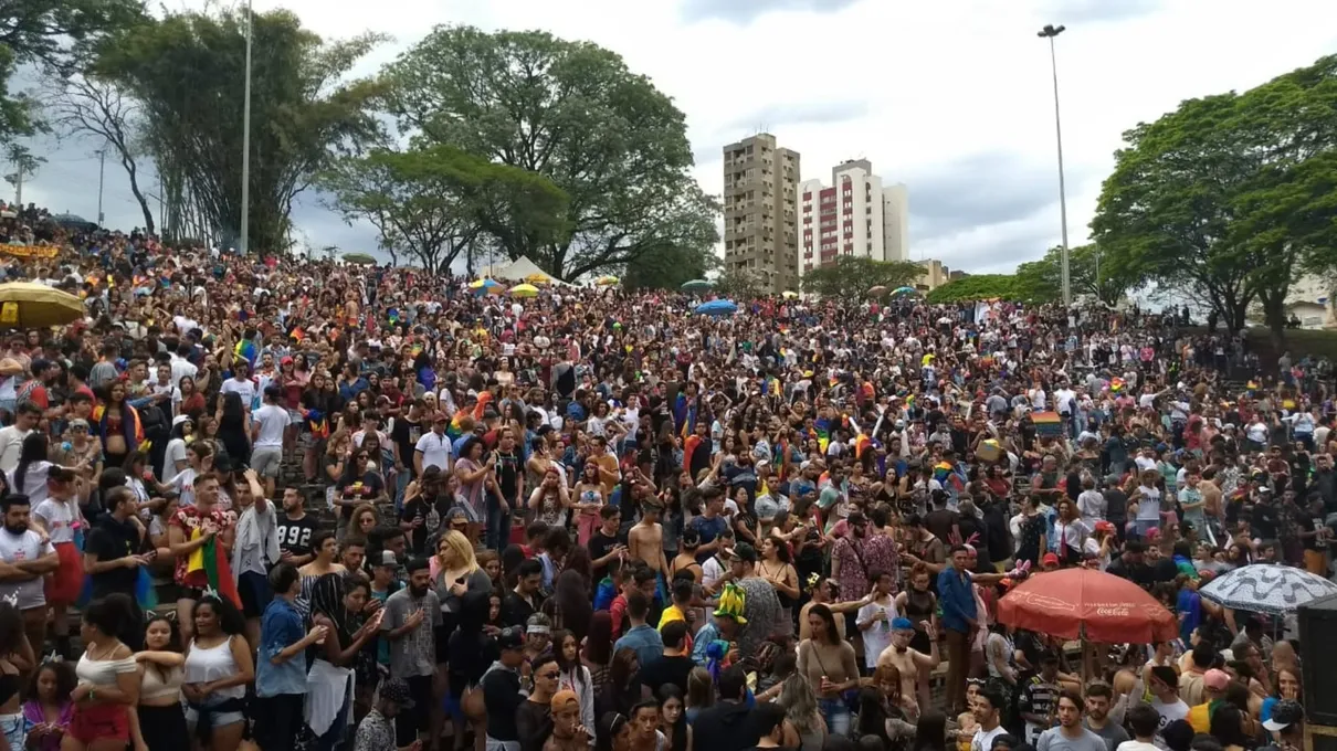 Cerca de nove mil pessoas participaram do evento em Londrina (Foto: Alberto D'angele/RPC)