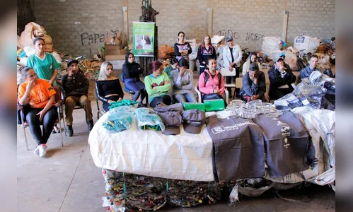 Cooperativa de recicladores recebe equipamentos de proteção individual