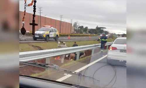 Policial sofre acidente com moto na BR-369 em frente à Nortox