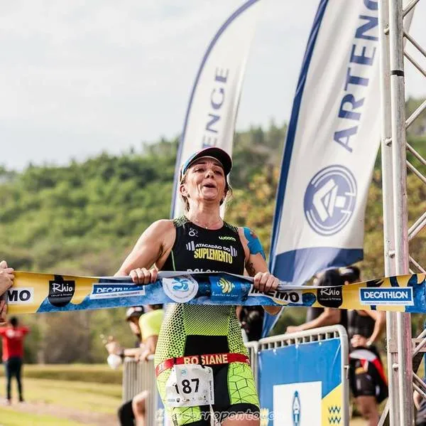 A atleta Rosiane Bolonhezi, de Apucarana, conseguiu bons resultados no Aquathlon de Londrina - Foto: Divulgação