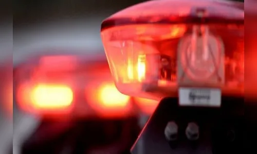 Mulher esconde drogas em carrinho de bebê e acaba presa junto com irmão e ex-cunhada