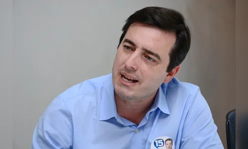 João Arruda faz campanha em Apucarana e diz que pode vencer em outubro