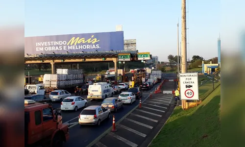 Acidente com caminhão deixa trânsito congestionado na BR-369