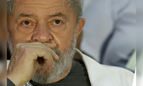 Lula pede ao STF que prorrogue prazo para o PT substituir candidatura