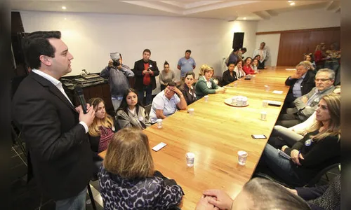 Agente público não precisa de carro oficial, afirma Ratinho Junior