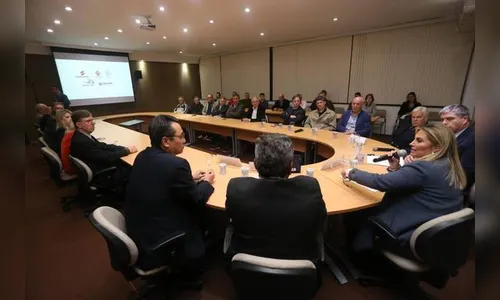 Cida garante apoio à indústria da construção civil no Paraná