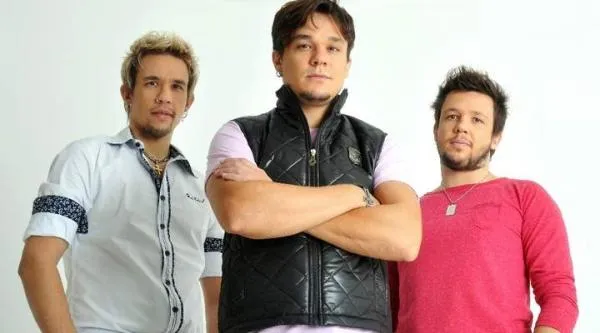 KLB cancela show em Curitiba por falecimento do pai do trio