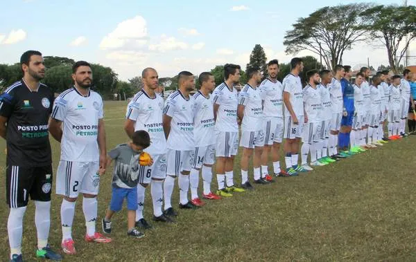 O Pirapó/Multividros/Ubatuba lidera o Grupo B do Campeonato Regional com 15 pontos - Foto: www.oesporte.com.br
