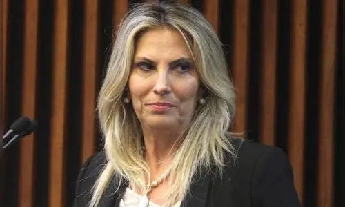 Cida pede Beto fora da disputa pelo Senado