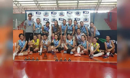 Arapongas conquista título do Campeonato Paranaense de Voleibol Sub-14