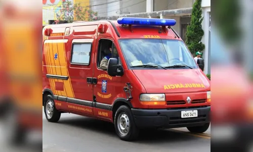 Três pessoas sofrem ferimentos após queda de laje em Apucarana 