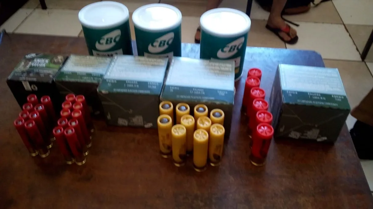 Dupla é presa com mais de mil munições em Apucarana
