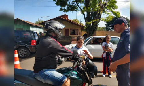 
							Escolas promovem conscientização sobre segurança no trânsito
						
						