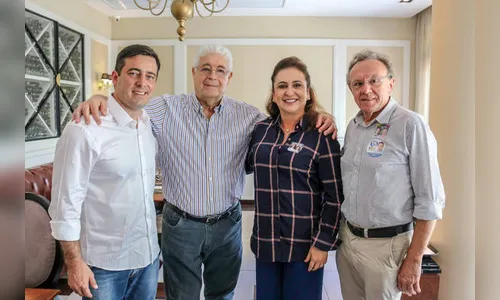  Kátia Abreu, vice de Ciro Gomes, anuncia apoio a João Arruda