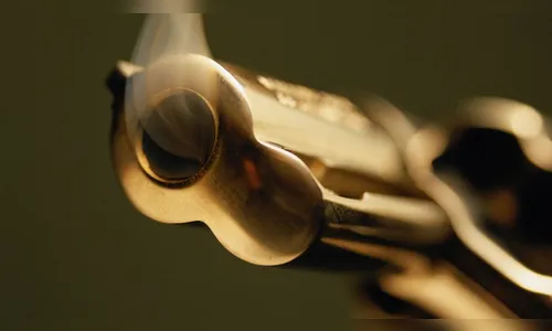   Em tentativa de homicídio, homem é baleado enquanto dormia dentro da própria casa