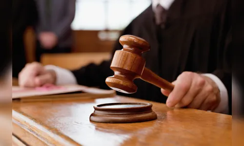   Homem é condenado a 28 anos de prisão por matar ex-mulher a machadadas no Paraná  