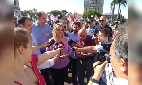 
							Cida Borghetti faz caminhada nesta terça-feira no centro de Apucarana
						
						