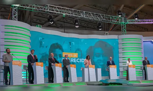 Ataques ao PT e Bolsonaro marcam o debate dos presidenciáveis no SBT