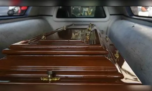 Motorista embriagado e sem CNH é preso após se envolver em acidente durante cortejo fúnebre