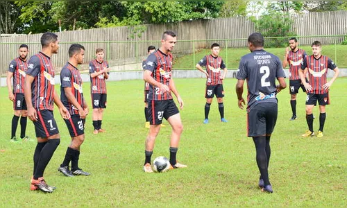 Zagueiro Anderson Penna é dúvida para enfrentar o Grecal em Campo Largo