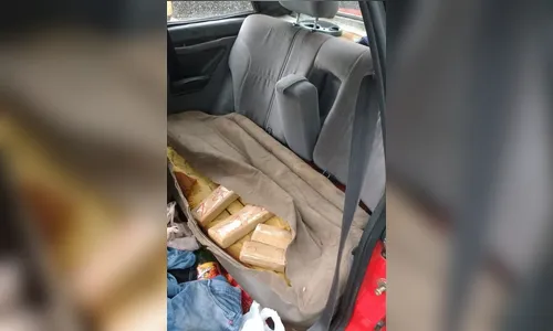 Motorista de 61 anos é preso com mais de 20 quilos de maconha 