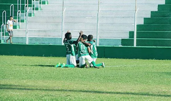 O Arapongas Esporte Clube voltou a vencer em casa pelo Paranaense da Terceira Divisão - Foto: Arapongas Esporte Clube oficial/Divulgação
