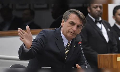Bolsonaro diz que vai chamar Moro para Ministério da Justiça ou STF