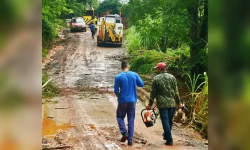 Rompimento de adutora interrompe abastecimento de água em Apucarana