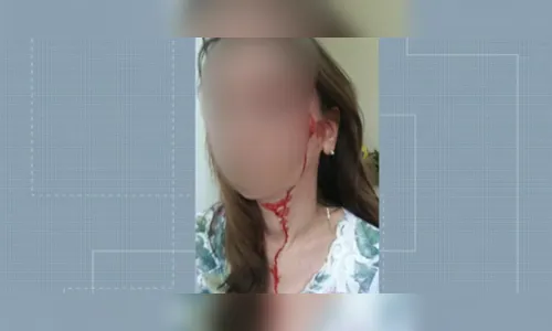 Mãe de aluno agride pedagoga dentro de escola no Paraná