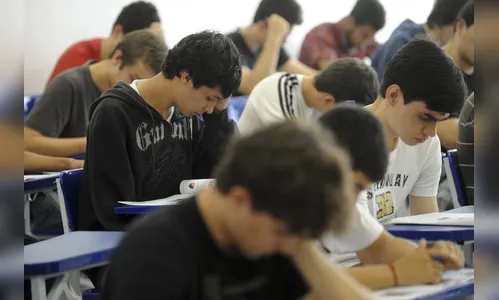 Governo anuncia recursos de R$ 600 milhões para o ensino médio
