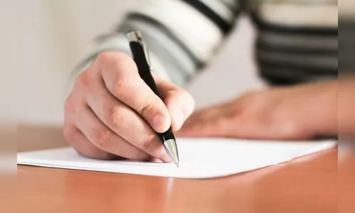 Vamos Ler! promove aula de redação do Enem neste sábado