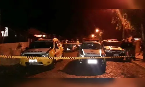 Homem é morto em confronto com a PM após tentar invadir casa da madrinha e atirar em policiais