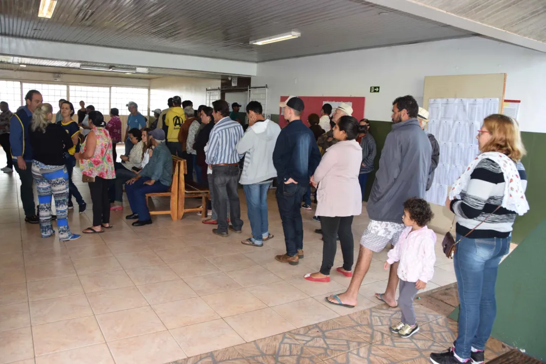 Na Escola Estadual Bento Mossurunga 3.888 eleitores devem comparecer às urnas para votar (Foto: Ivan Maldonado)