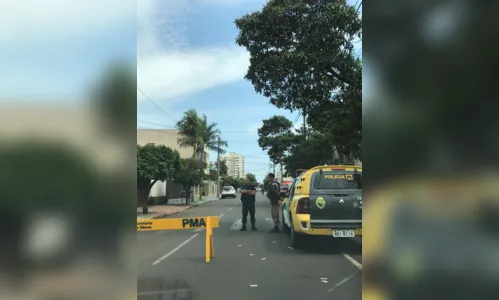 
							Eleitores enfrentam filas para votar em Apucarana; em Arapongas mesária é agredida
						
						