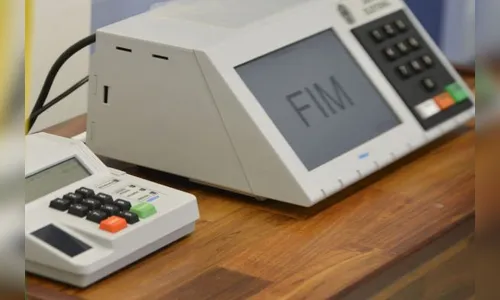 Eleitores de dois municípios vão às urnas neste domingo