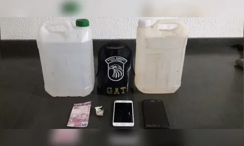 Dupla é presa com 10 litros de loló em Arapongas