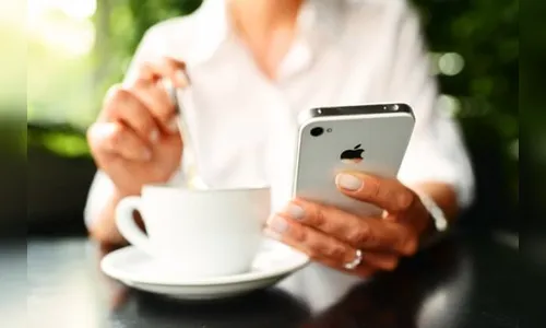 Iphone muda para horário de verão e usuários acordam uma hora mais cedo